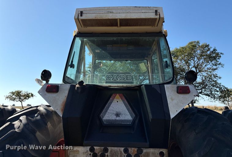 image for item IE9219 Case 2390 tractor