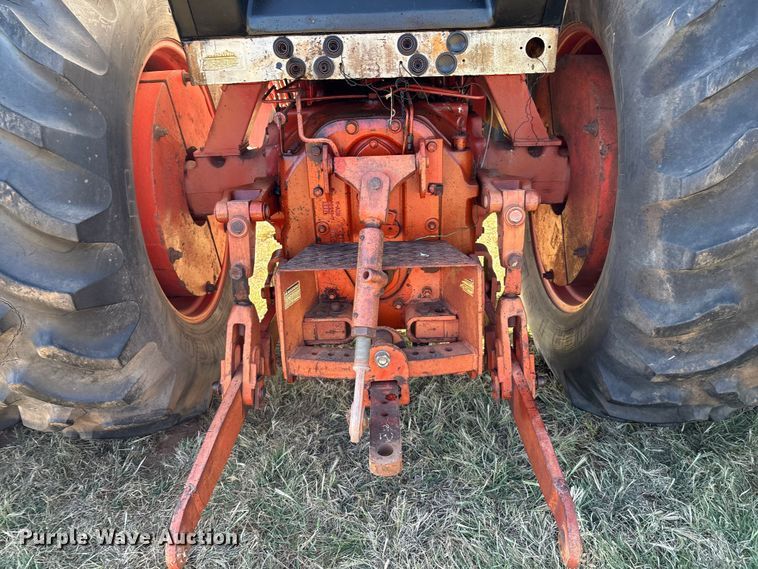 image for item IE9219 Case 2390 tractor