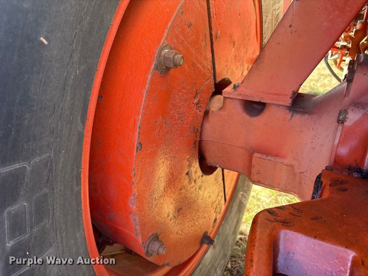 image for item IE9219 Case 2390 tractor