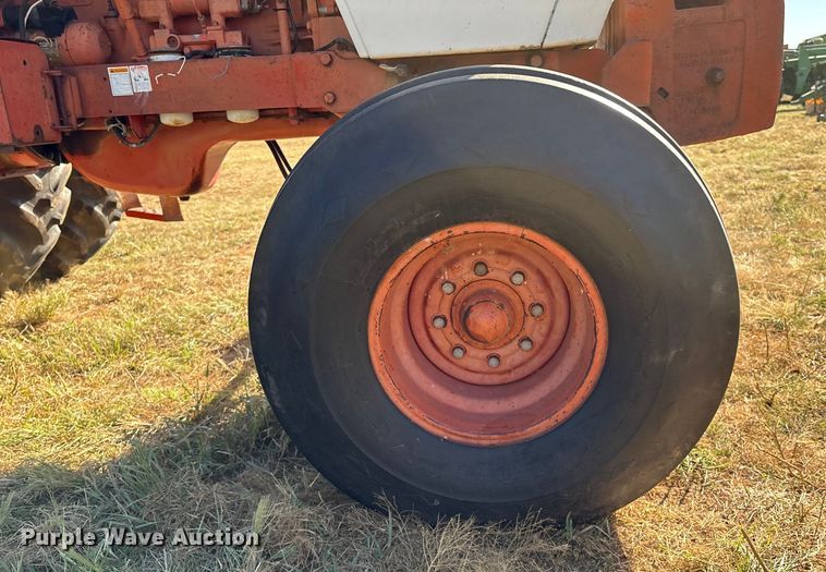 image for item IE9219 Case 2390 tractor