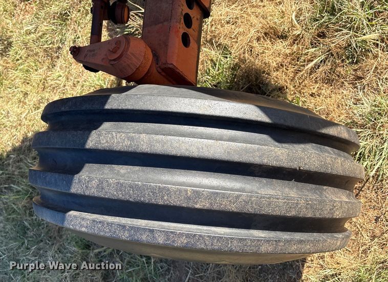 image for item IE9219 Case 2390 tractor