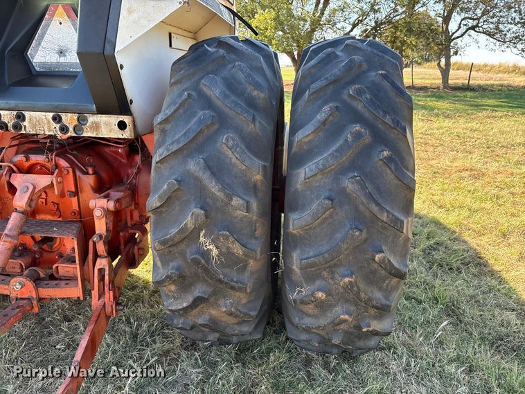 image for item IE9219 Case 2390 tractor