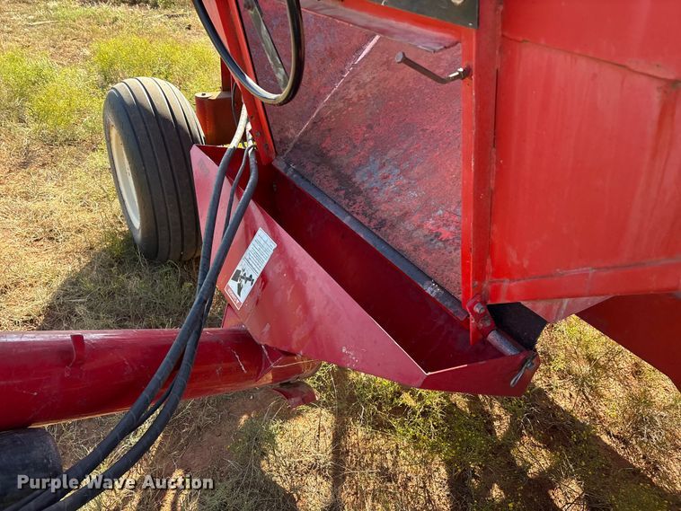 image for item IE9220 Westfield 15' Bin Auger auger