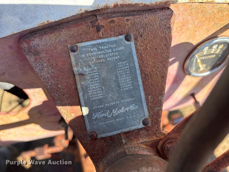 image for item IE9224 Ford 8N tractor