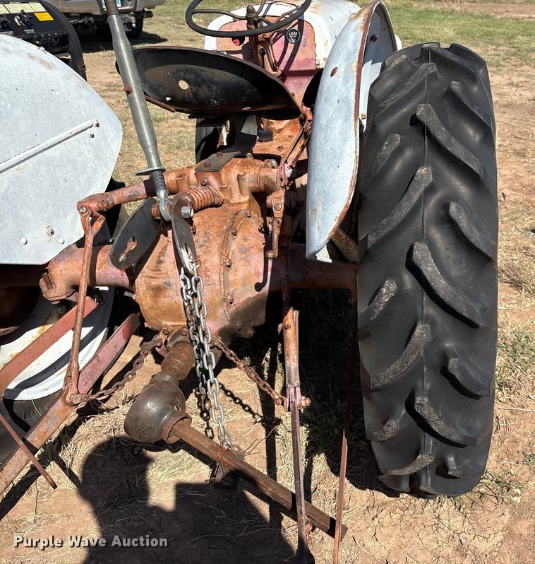 image for item IE9224 Ford 8N tractor