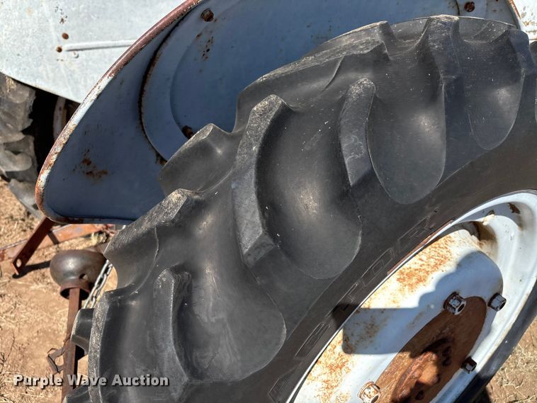 image for item IE9224 Ford 8N tractor