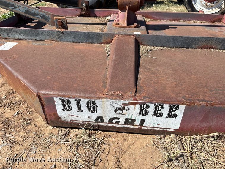 image for item IE9224 Ford 8N tractor