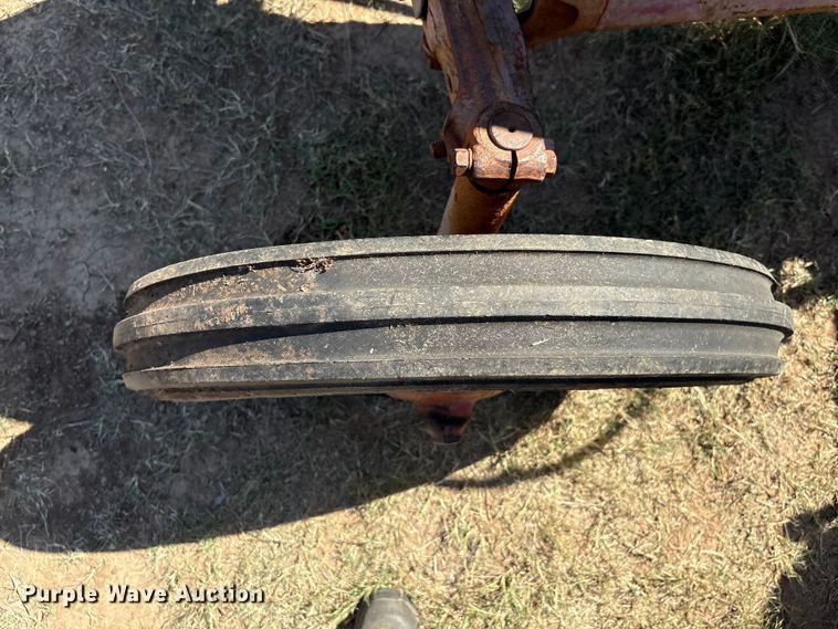 image for item IE9224 Ford 8N tractor