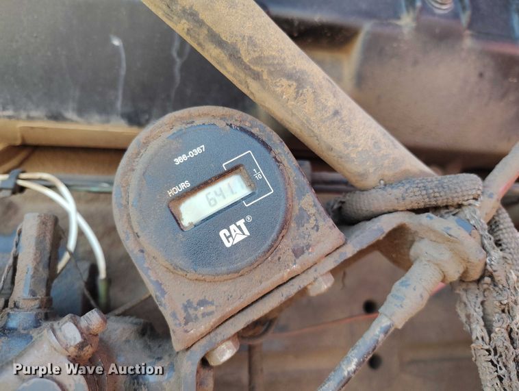 image for item IP9656 1984 Versatile 945 4WD tractor