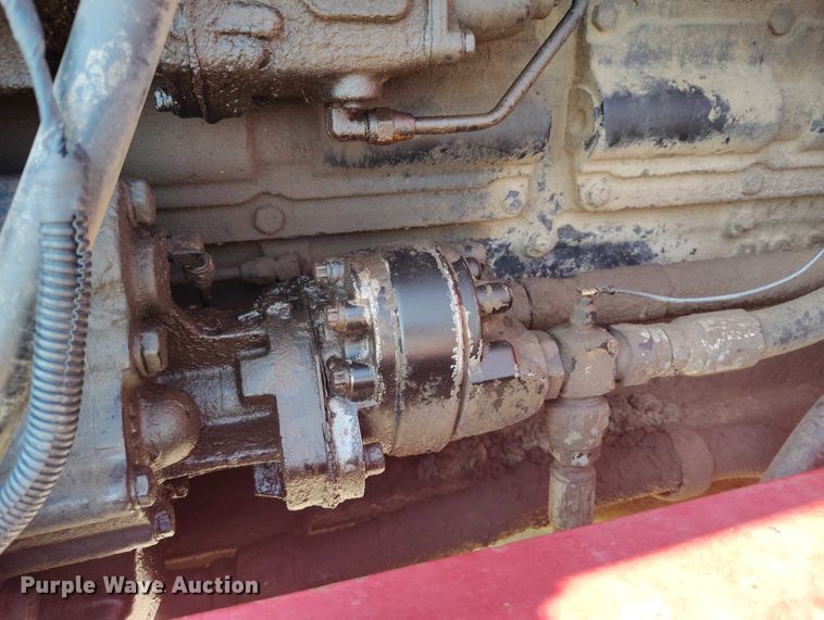 image for item IP9656 1984 Versatile 945 4WD tractor