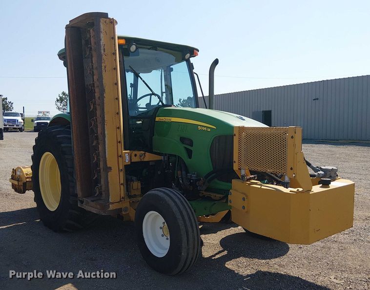 image for item NU9729 John Deere 5095M MFWD tractor