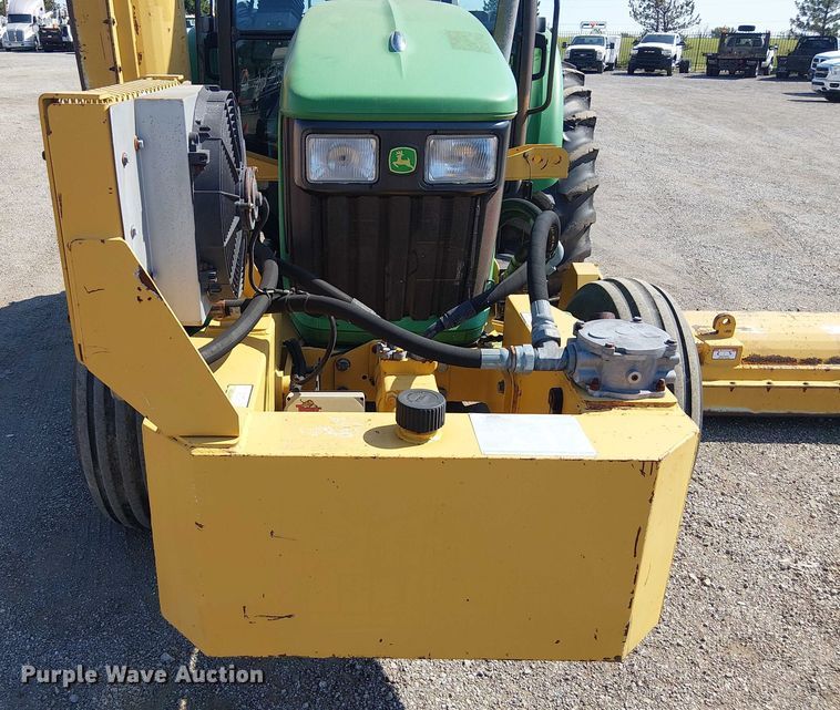 image for item NU9729 John Deere 5095M MFWD tractor