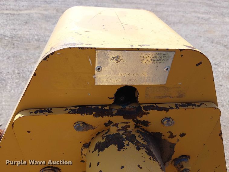 image for item NU9729 John Deere 5095M MFWD tractor