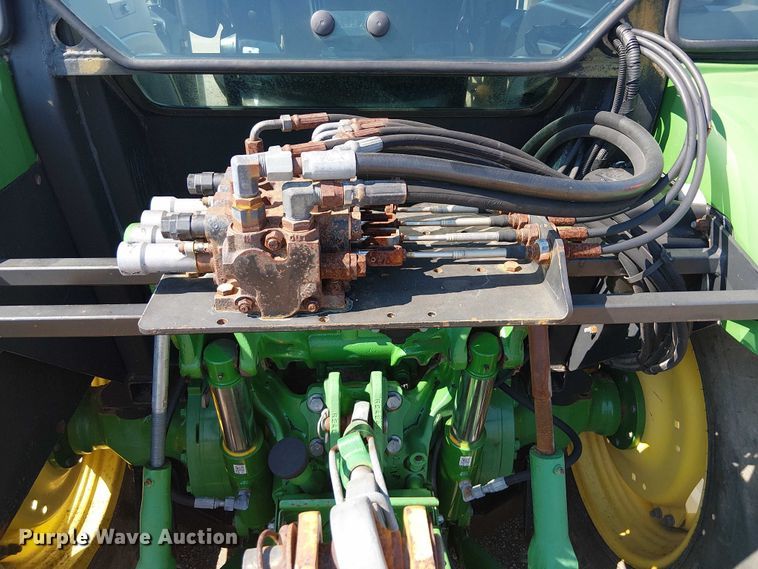 image for item NU9729 John Deere 5095M MFWD tractor