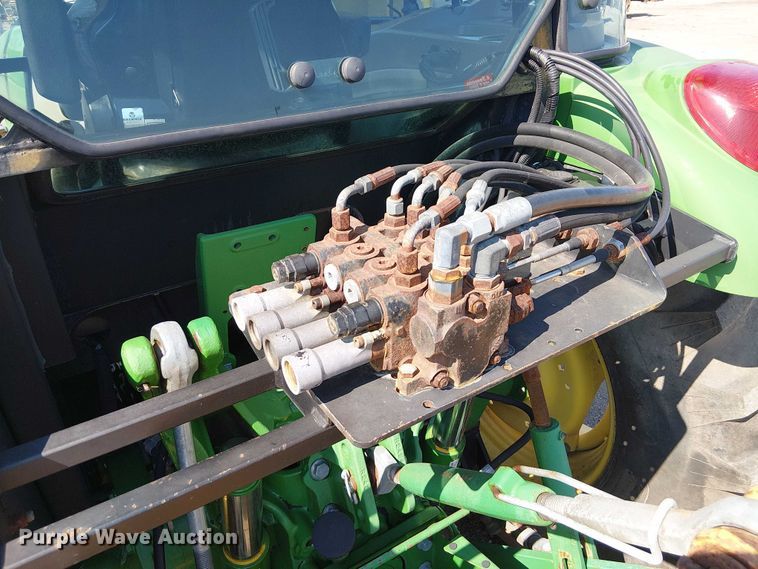 image for item NU9729 John Deere 5095M MFWD tractor