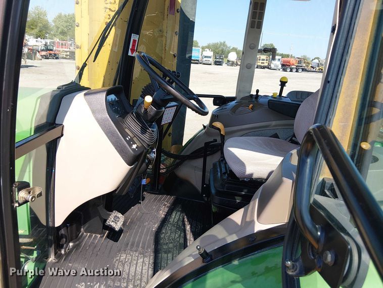 image for item NU9729 John Deere 5095M MFWD tractor