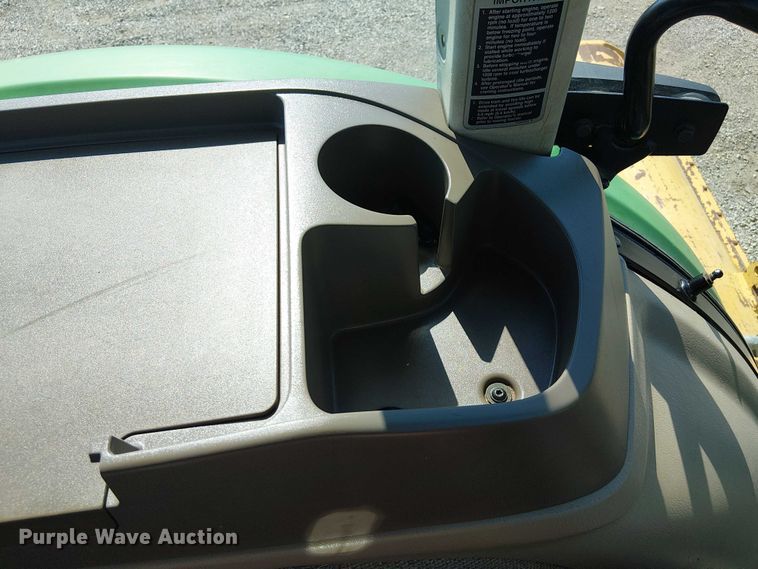 image for item NU9729 John Deere 5095M MFWD tractor