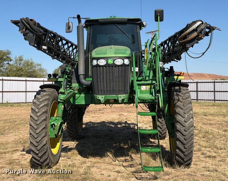 image for item YA1145 2010 John Deere 4730 sprayer