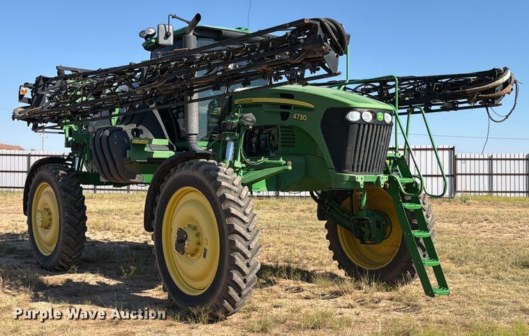 image for item YA1145 2010 John Deere 4730 sprayer