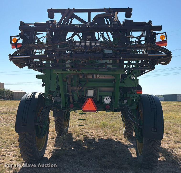 image for item YA1145 2010 John Deere 4730 sprayer