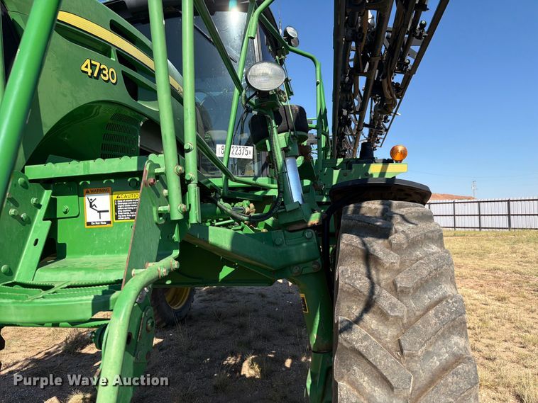 image for item YA1145 2010 John Deere 4730 sprayer