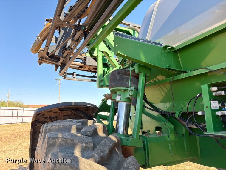 image for item YA1145 2010 John Deere 4730 sprayer