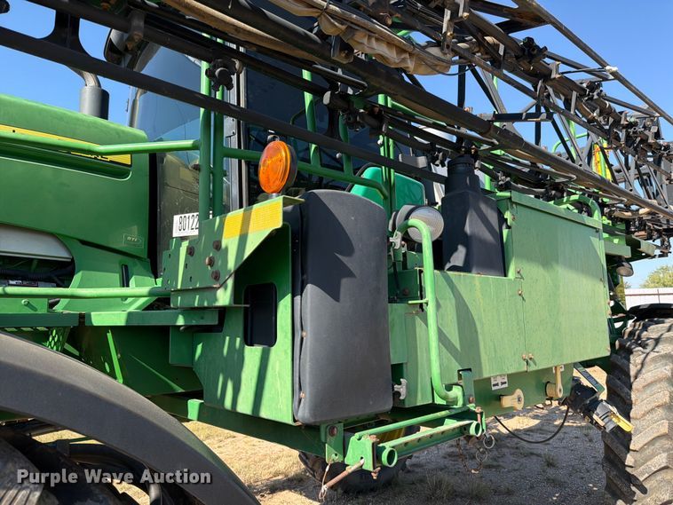 image for item YA1145 2010 John Deere 4730 sprayer