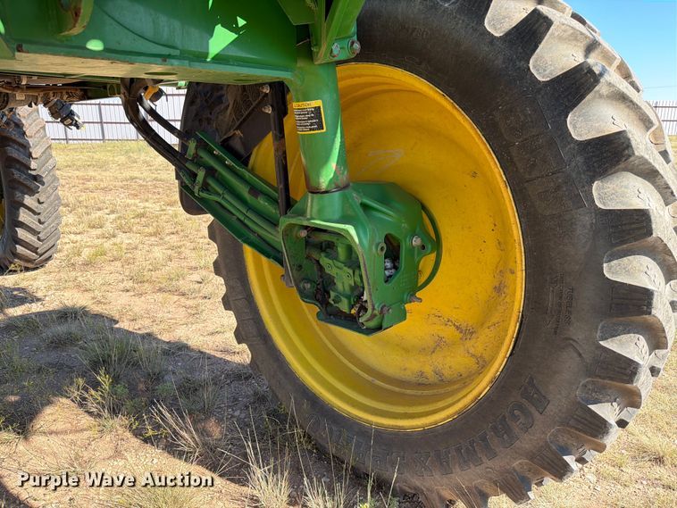 image for item YA1145 2010 John Deere 4730 sprayer