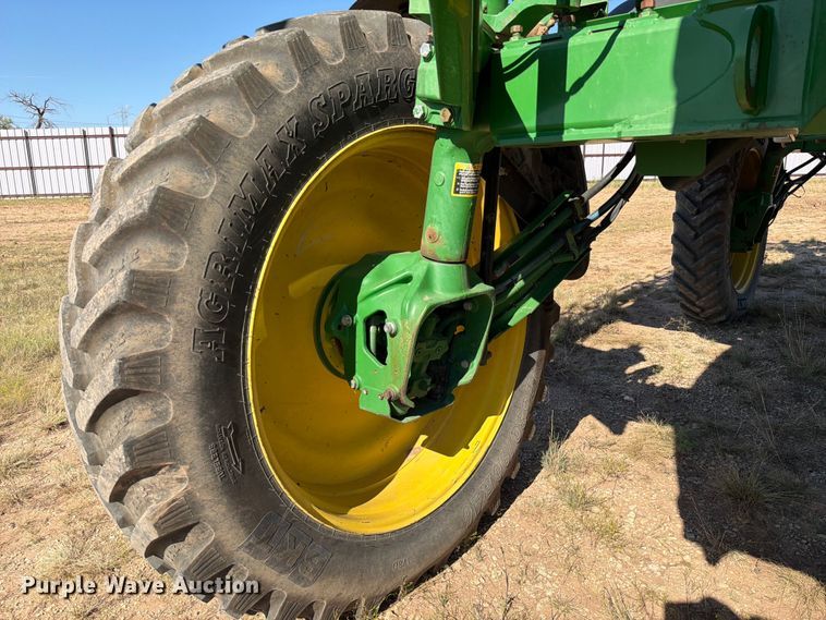 image for item YA1145 2010 John Deere 4730 sprayer