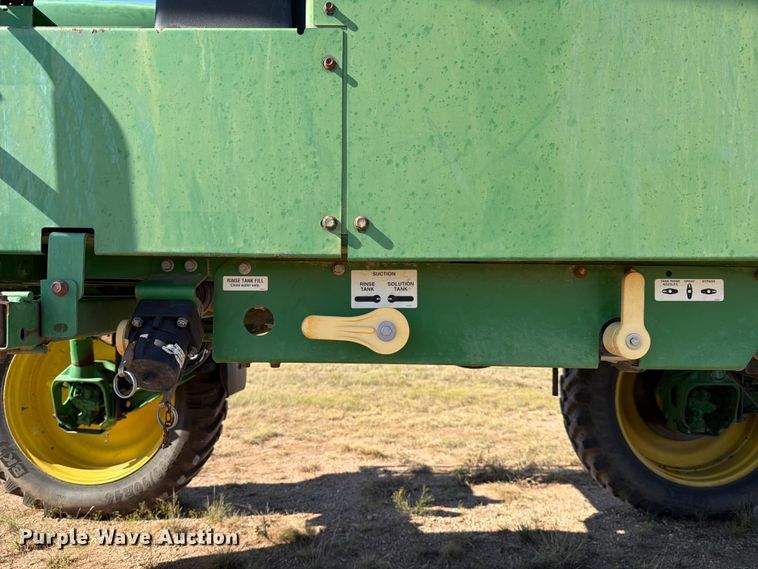 image for item YA1145 2010 John Deere 4730 sprayer