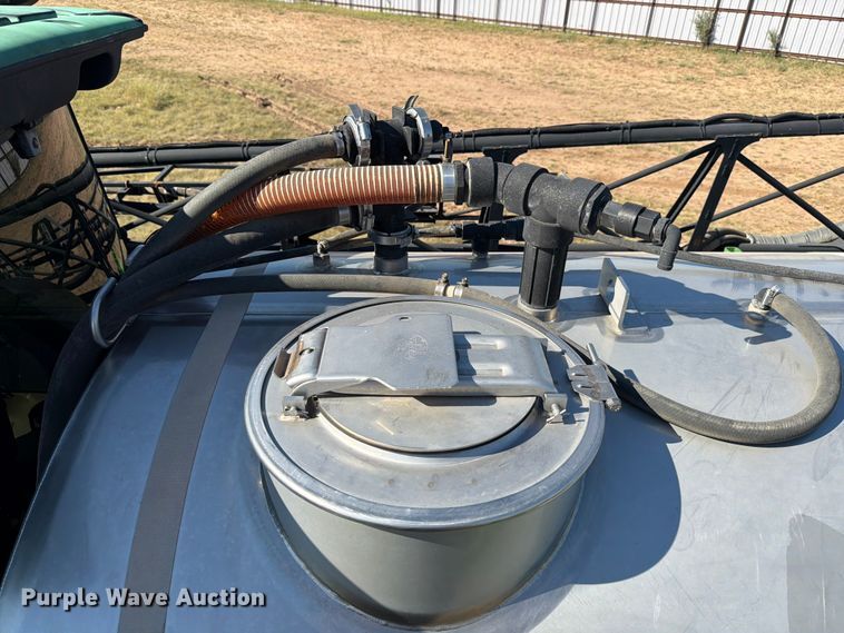 image for item YA1145 2010 John Deere 4730 sprayer