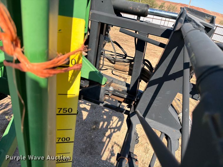 image for item YA1145 2010 John Deere 4730 sprayer