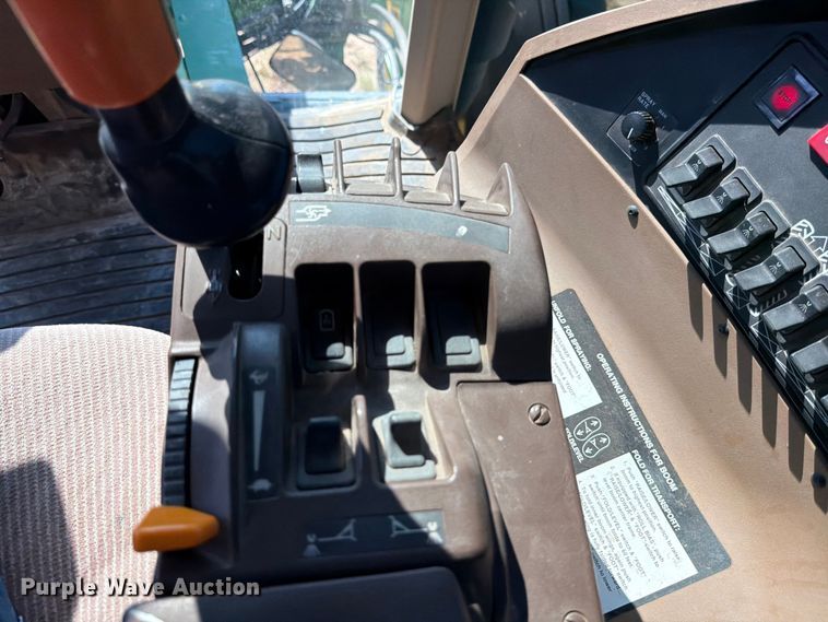 image for item YA1145 2010 John Deere 4730 sprayer