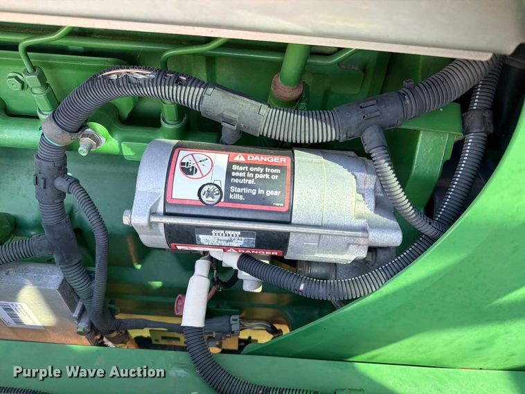 image for item YA1145 2010 John Deere 4730 sprayer