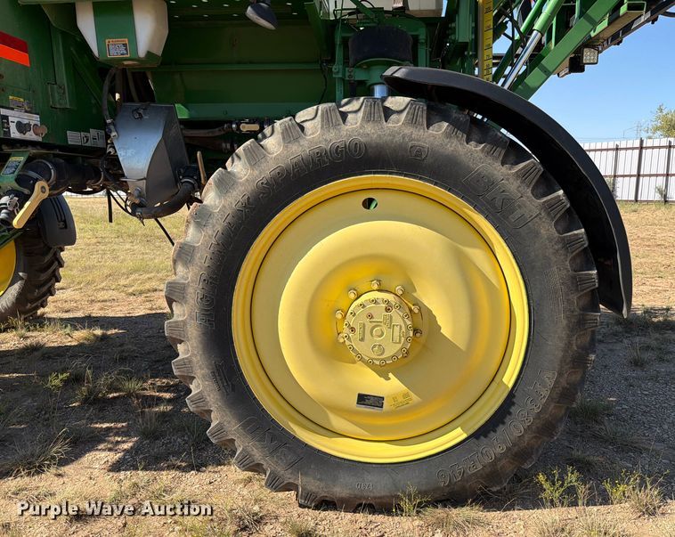 image for item YA1145 2010 John Deere 4730 sprayer
