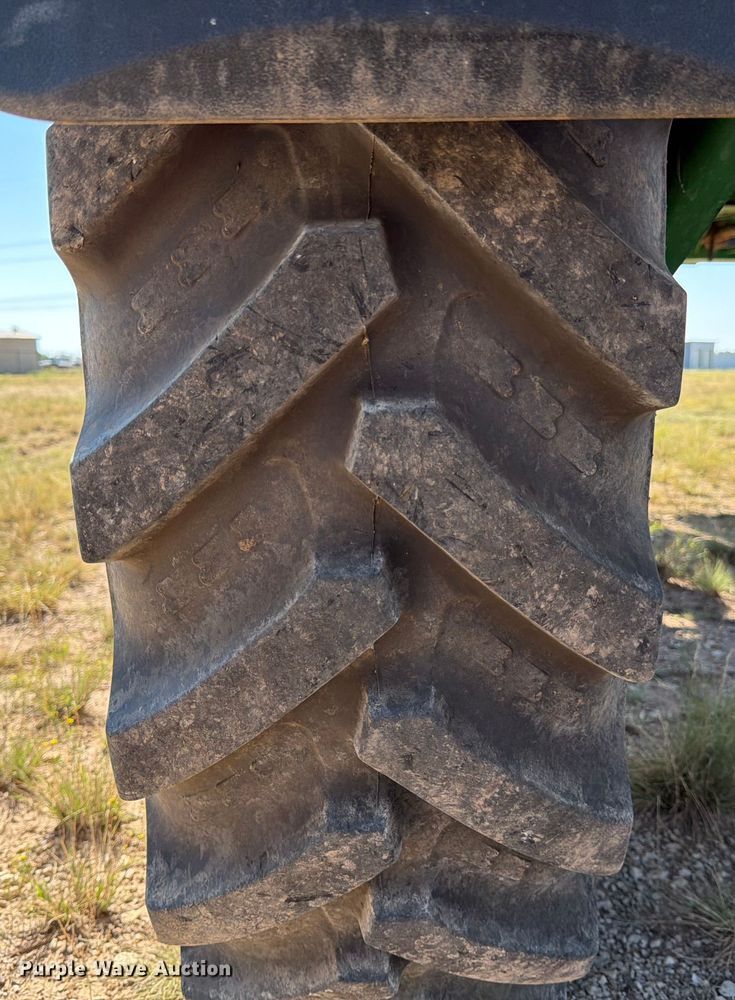 image for item YA1145 2010 John Deere 4730 sprayer