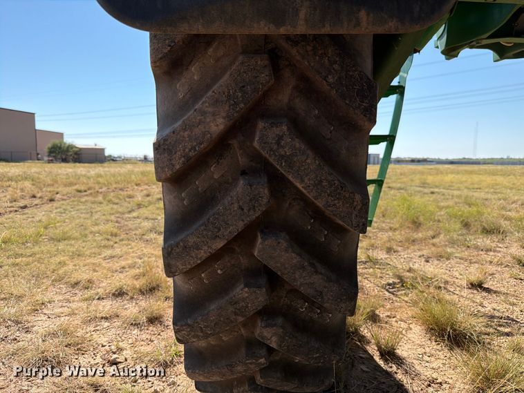 image for item YA1145 2010 John Deere 4730 sprayer