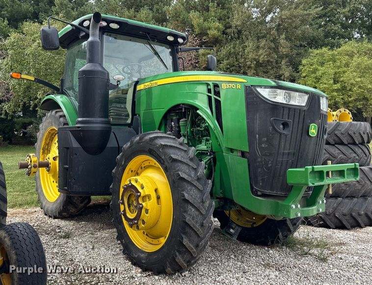 image for item YA1149 2015 John Deere 8370R MFWD tractor