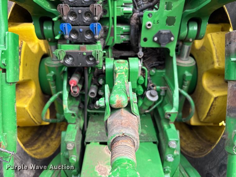 image for item YA1149 2015 John Deere 8370R MFWD tractor