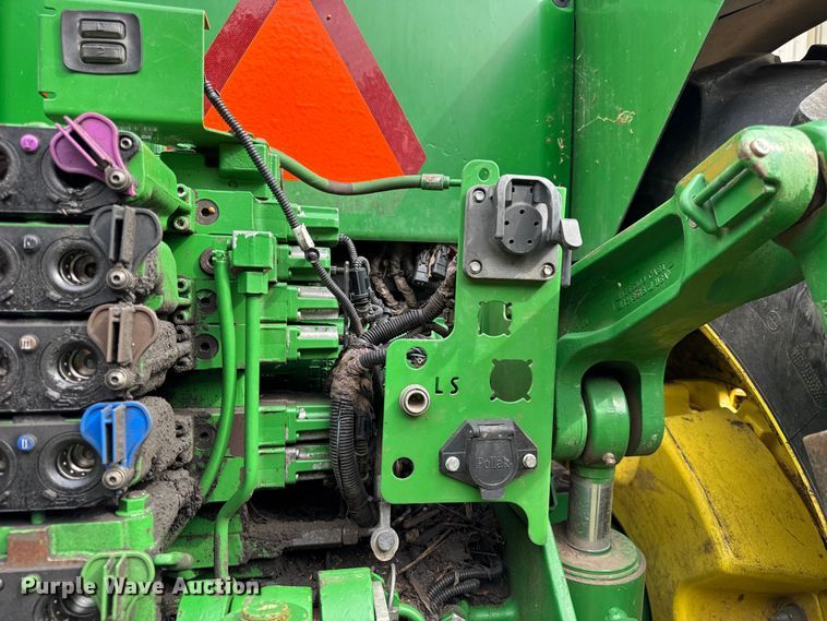image for item YA1149 2015 John Deere 8370R MFWD tractor