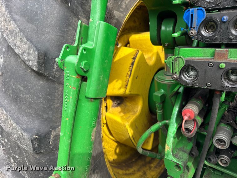 image for item YA1149 2015 John Deere 8370R MFWD tractor