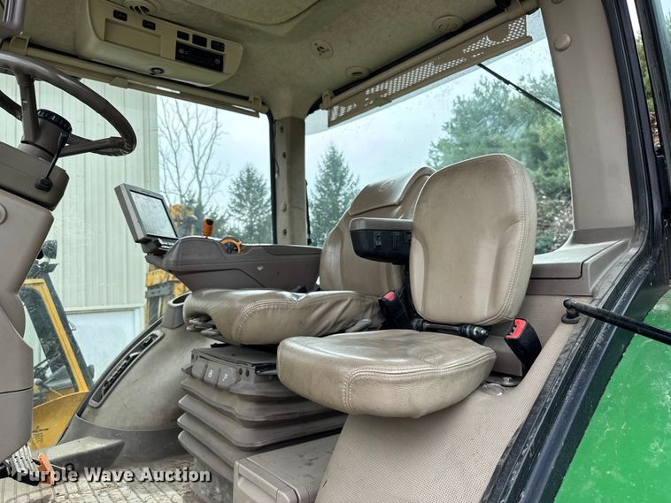 image for item YA1149 2015 John Deere 8370R MFWD tractor