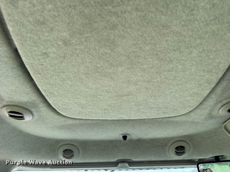 image for item YA1149 2015 John Deere 8370R MFWD tractor