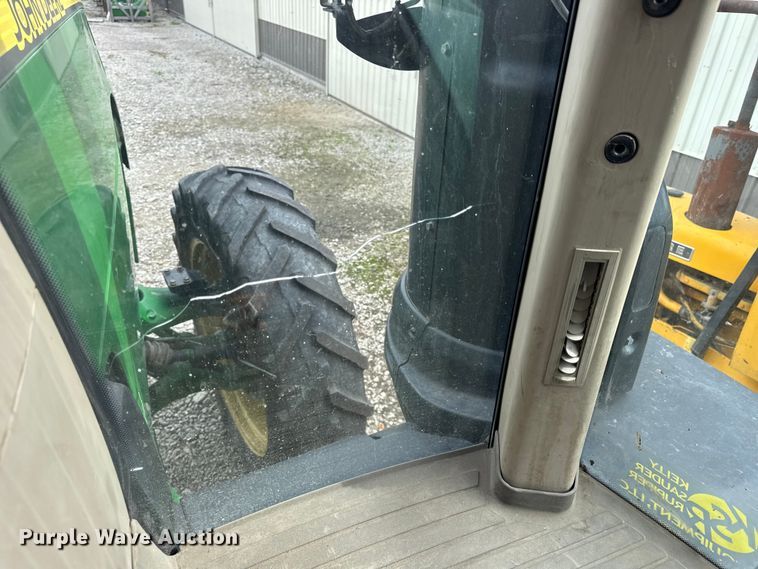 image for item YA1149 2015 John Deere 8370R MFWD tractor