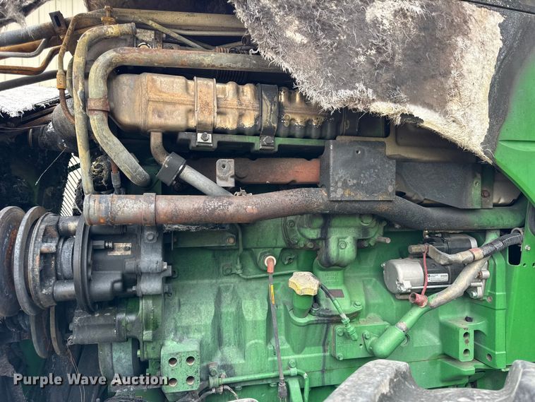 image for item YA1149 2015 John Deere 8370R MFWD tractor