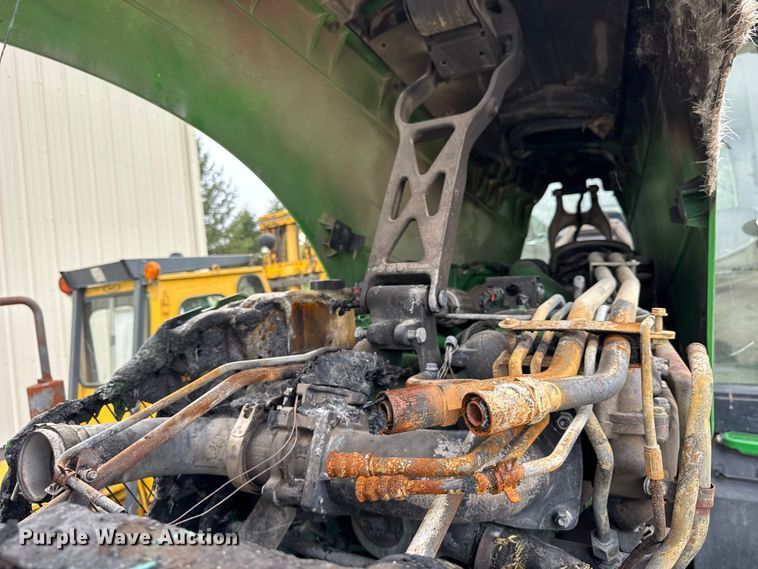 image for item YA1149 2015 John Deere 8370R MFWD tractor