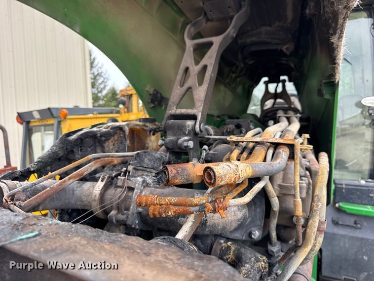 image for item YA1149 2015 John Deere 8370R MFWD tractor