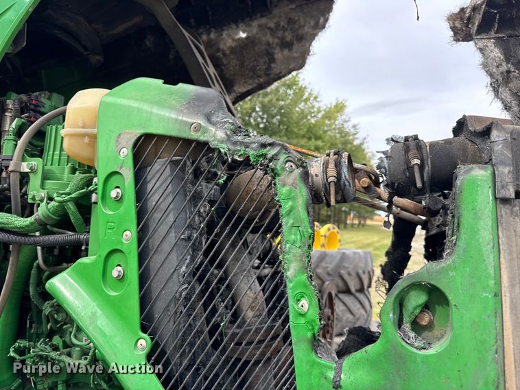 image for item YA1149 2015 John Deere 8370R MFWD tractor