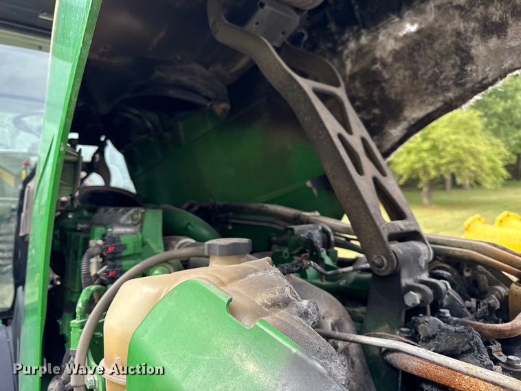 image for item YA1149 2015 John Deere 8370R MFWD tractor