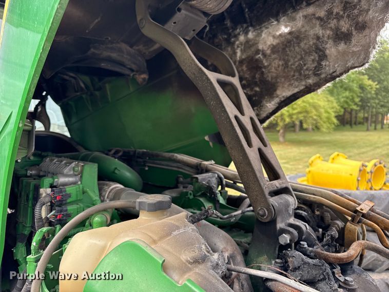 image for item YA1149 2015 John Deere 8370R MFWD tractor